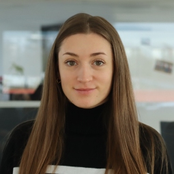 Ansprechpartnerin Regina